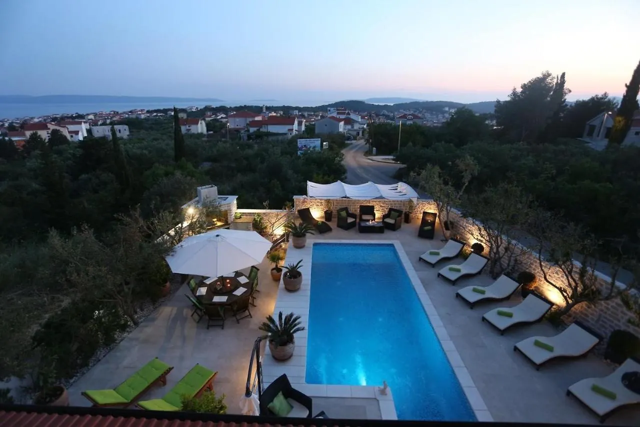 Holiday Home Villa Di Trogir