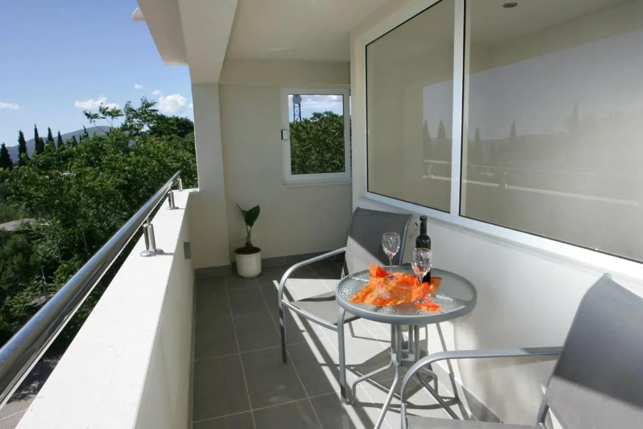 Holiday Home Villa Di Trogir Croatia