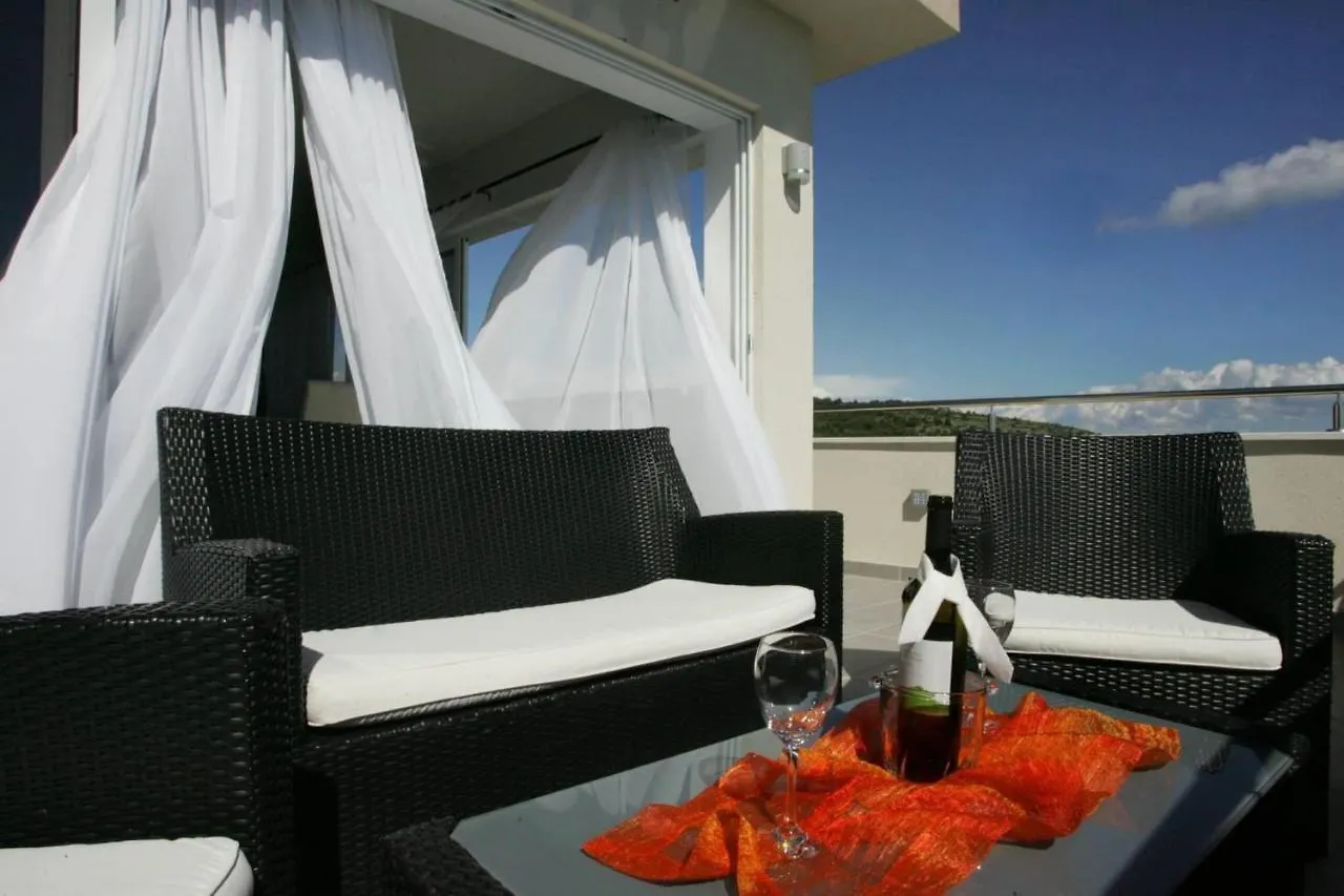 Holiday Home Villa Di Trogir