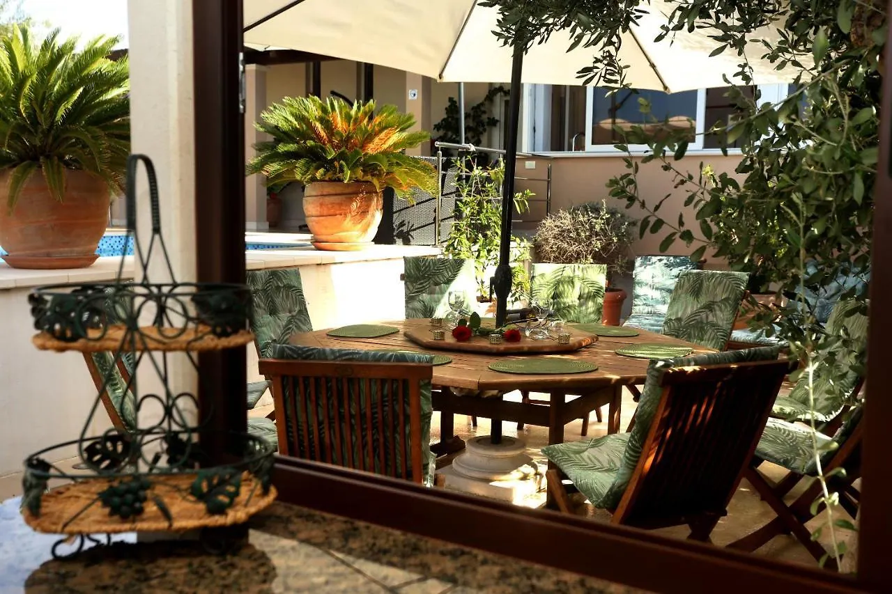 Holiday Home Villa Di Trogir