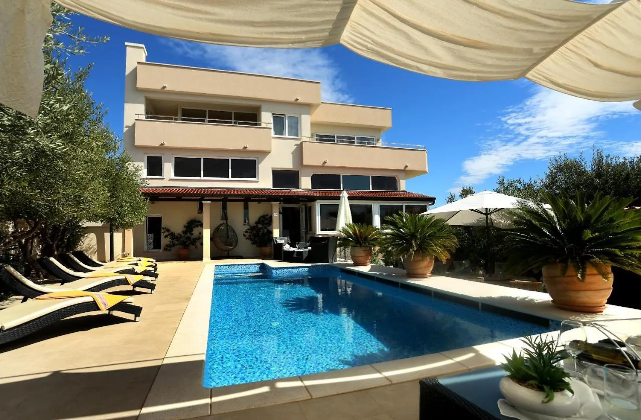 Holiday Home Villa Di Trogir Croatia